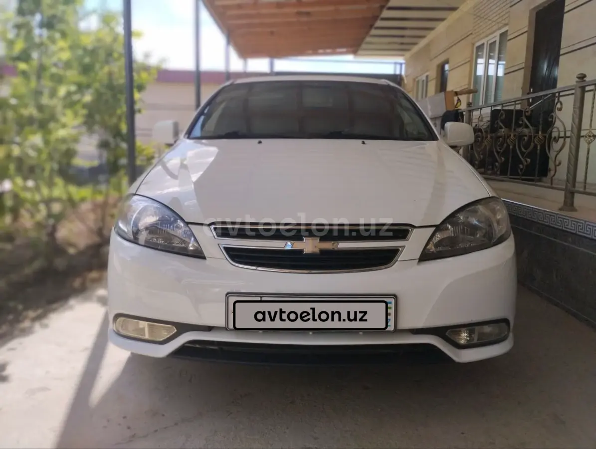 Chevrolet Gentra,  3 позиция