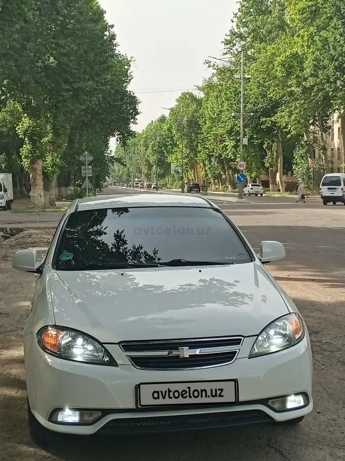 Chevrolet Gentra,  2 позиция