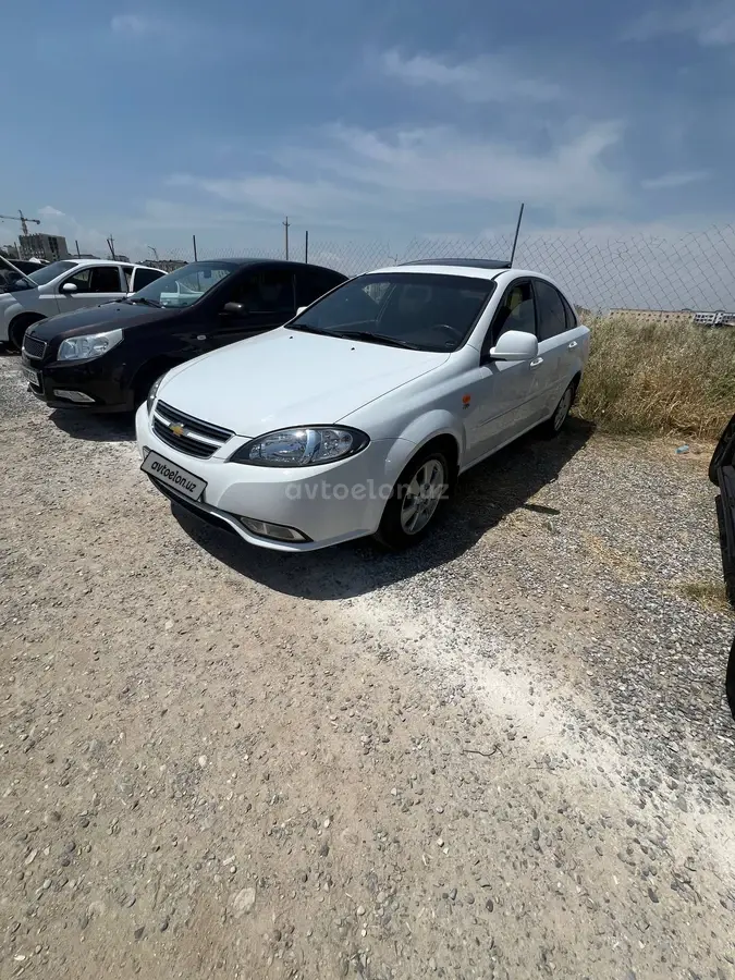Chevrolet Gentra,  2 позиция