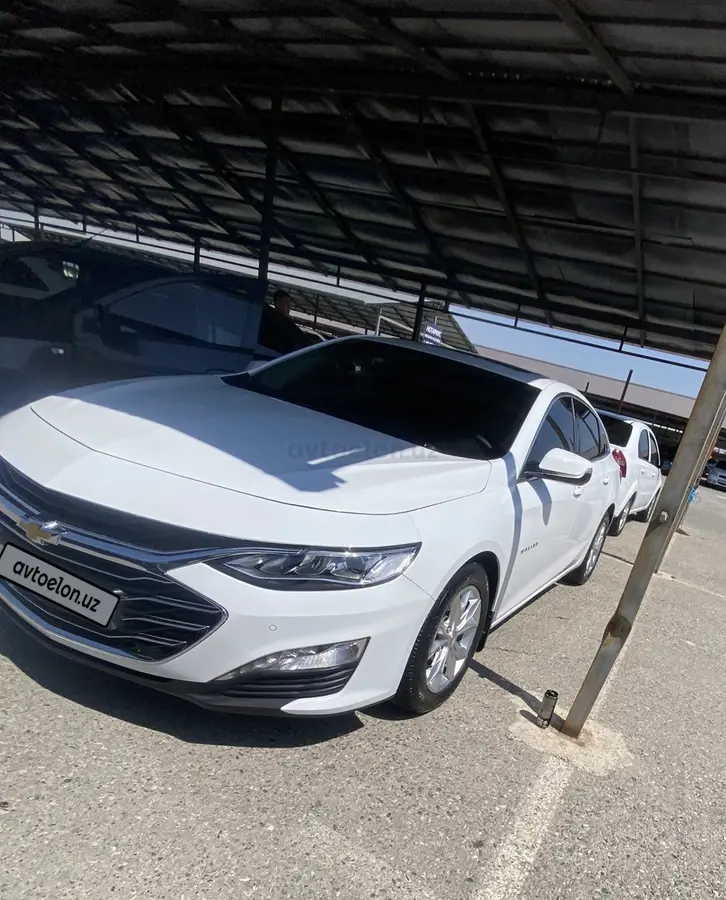 Chevrolet Malibu 2