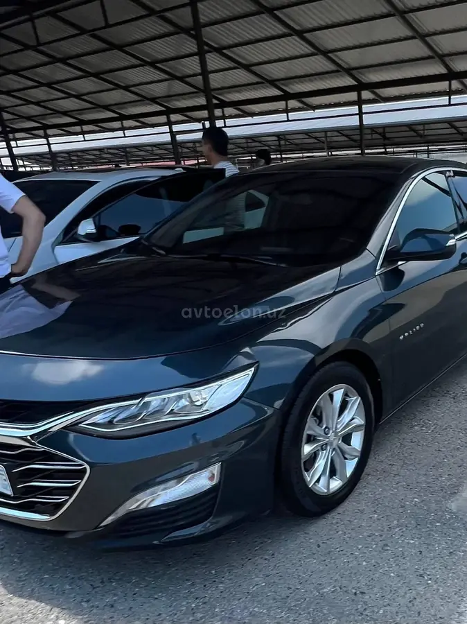 Chevrolet Malibu 2