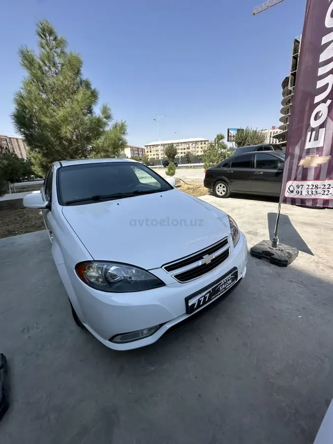 Chevrolet Gentra,  3 позиция
