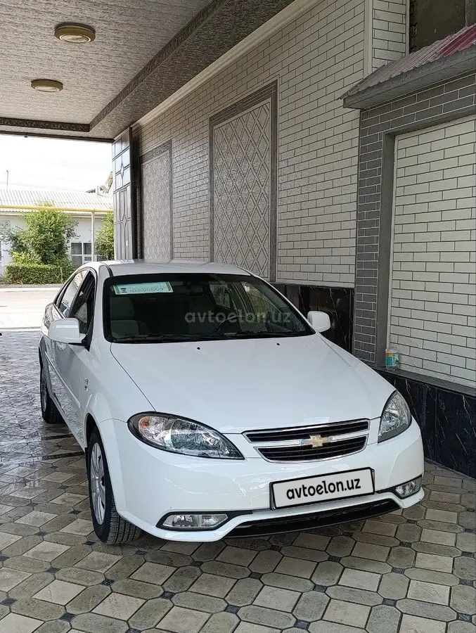 Chevrolet Gentra,  2 позиция