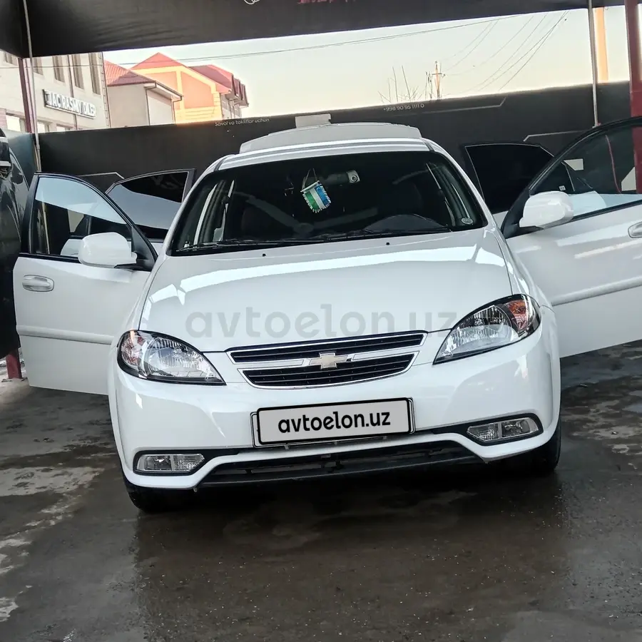 Chevrolet Gentra,  1 позиция