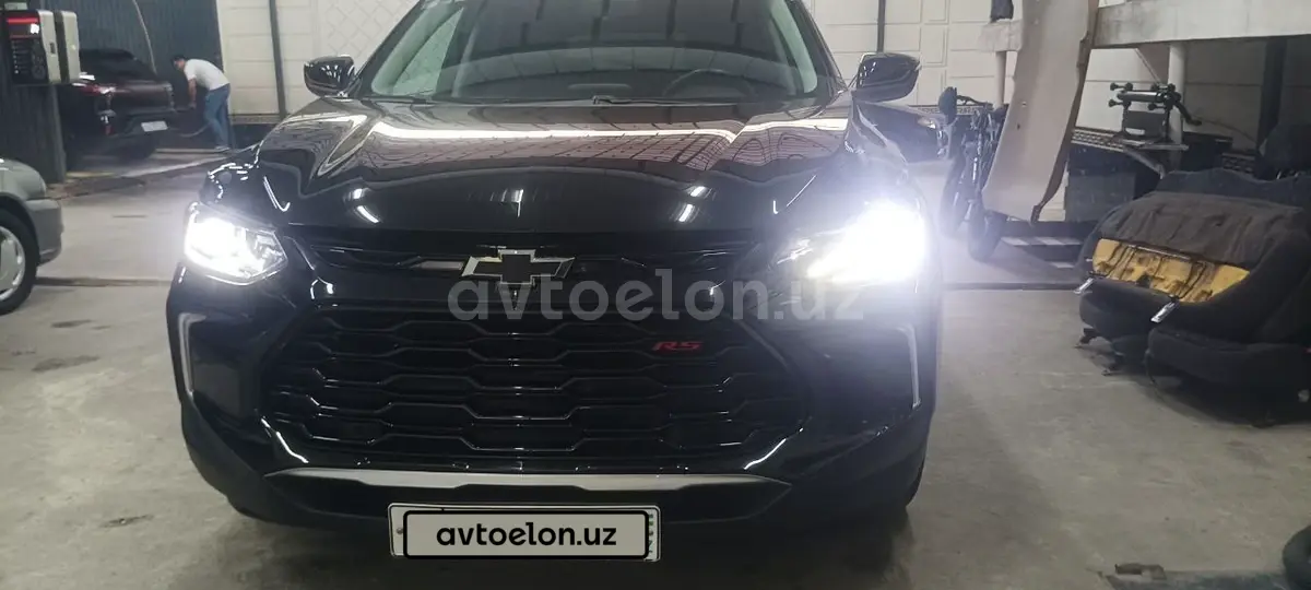 Chevrolet Tracker 2