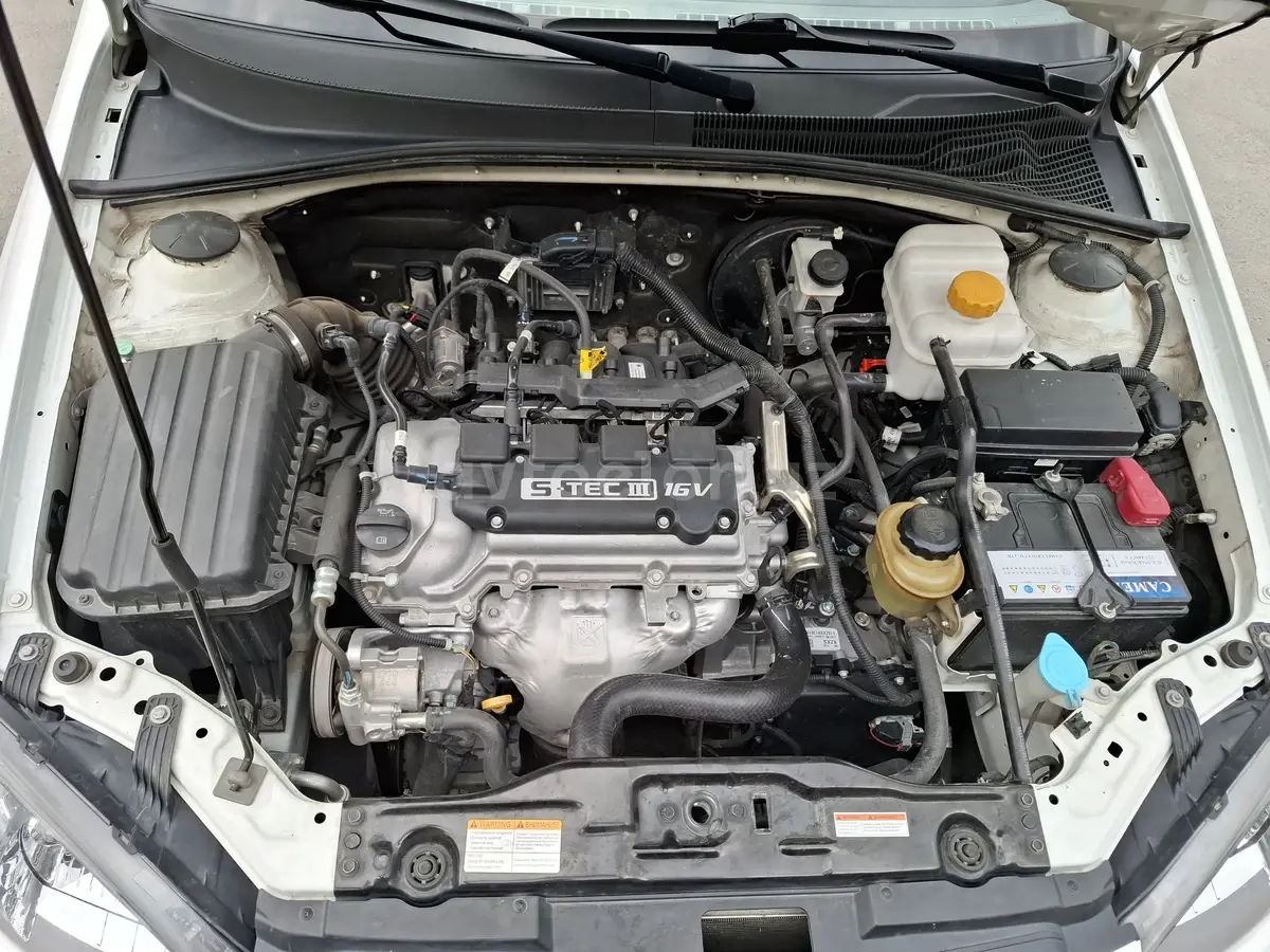 Chevrolet Gentra,  3 позиция