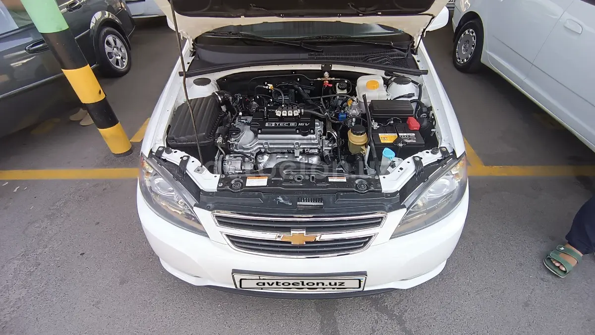 Chevrolet Gentra,  3 позиция