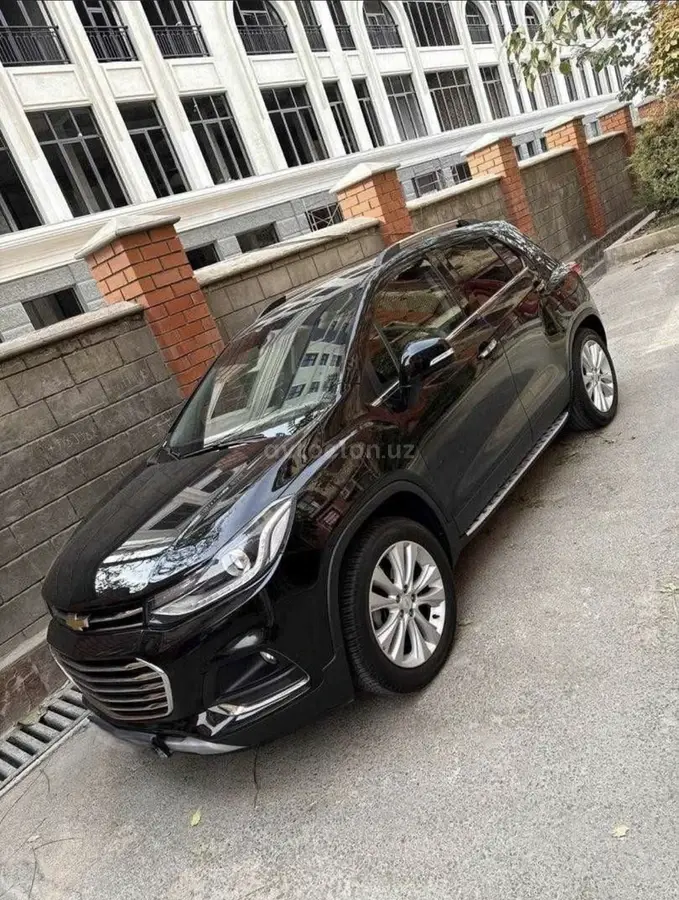 Chevrolet Tracker,  3 позиция