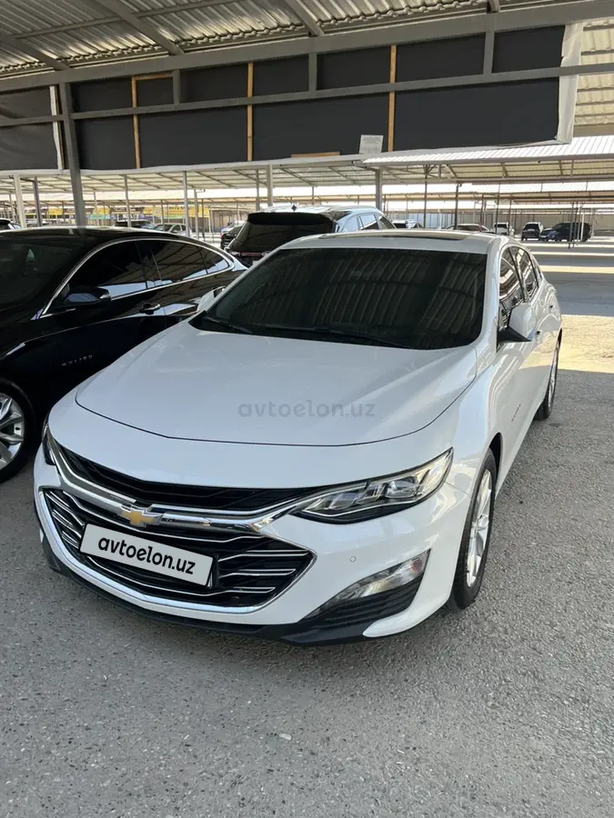 Chevrolet Malibu 2