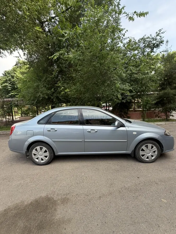 Chevrolet Gentra,  1 позиция