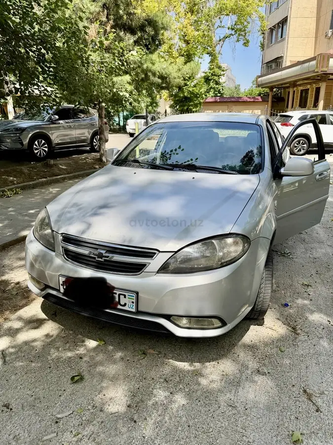 Chevrolet Gentra,  2 позиция