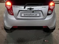 Серебристый Chevrolet Spark, 2 позиция 2012 года, КПП Автомат, в Наманган за 4 400 y.e. id7131527