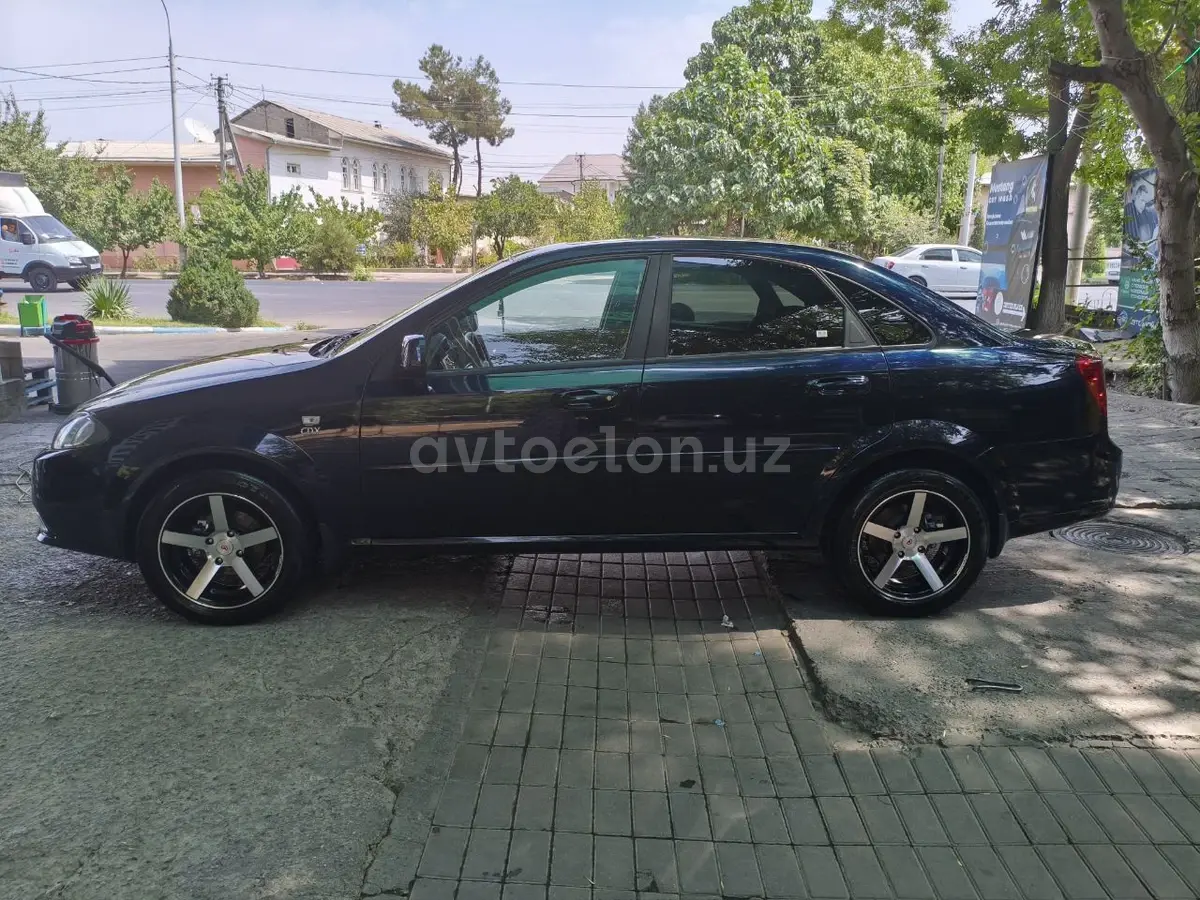 Chevrolet Gentra,  3 позиция