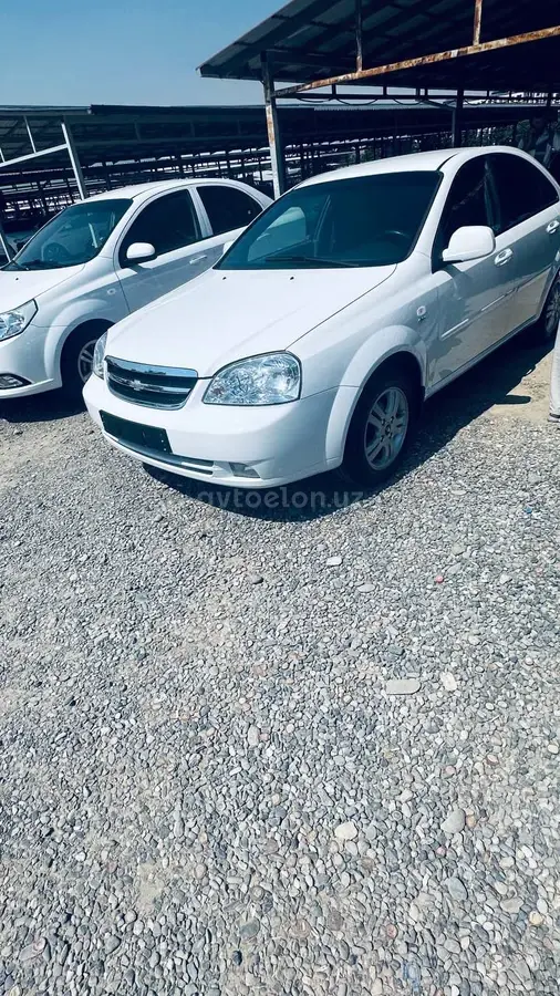 Chevrolet Lacetti,  3 позиция
