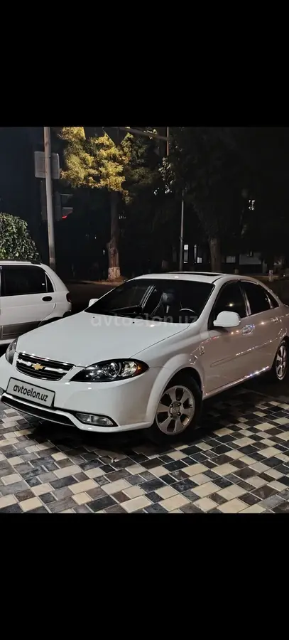 Chevrolet Gentra,  3 позиция