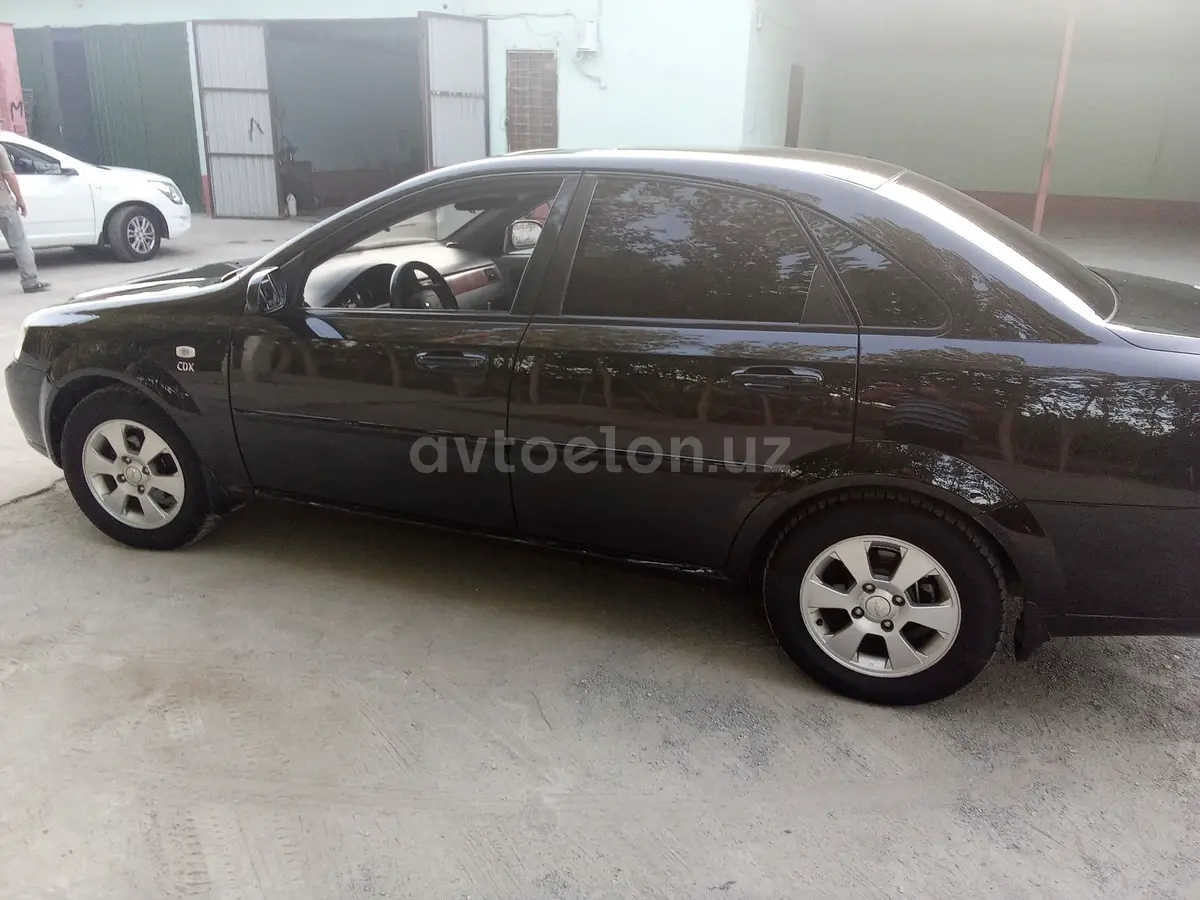 Chevrolet Lacetti,  3 позиция