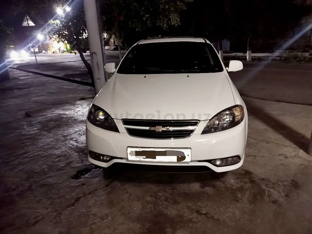 Chevrolet Gentra,  3 позиция