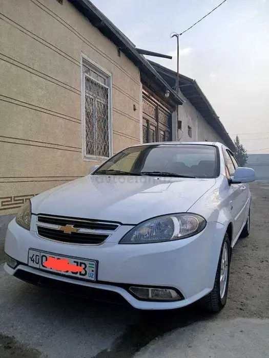 Chevrolet Gentra,  2 позиция