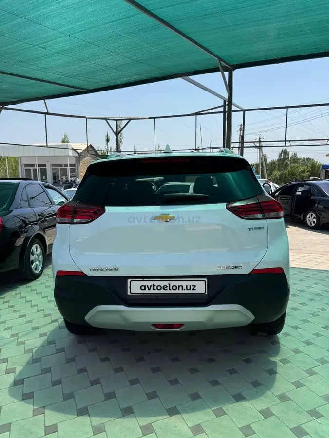 Chevrolet Tracker,  3 позиция