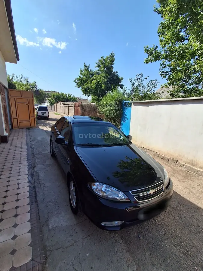 Chevrolet Gentra,  3 позиция