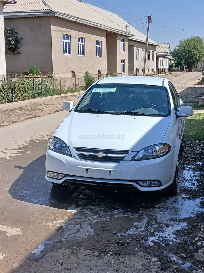 Chevrolet Gentra,  1 позиция