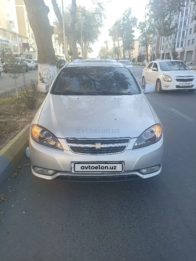 Chevrolet Gentra,  3 позиция