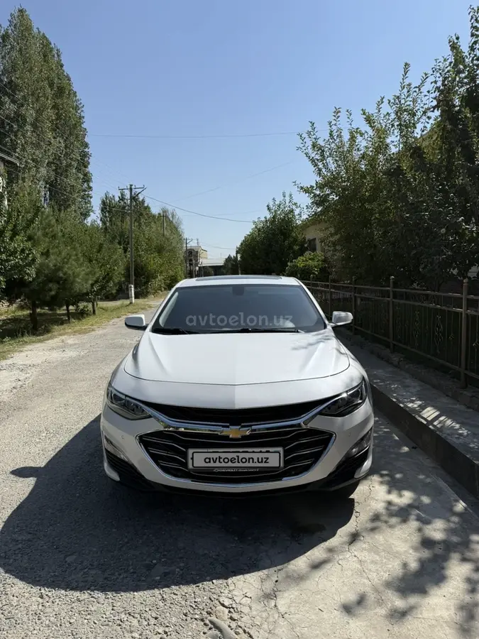 Chevrolet Malibu 2
