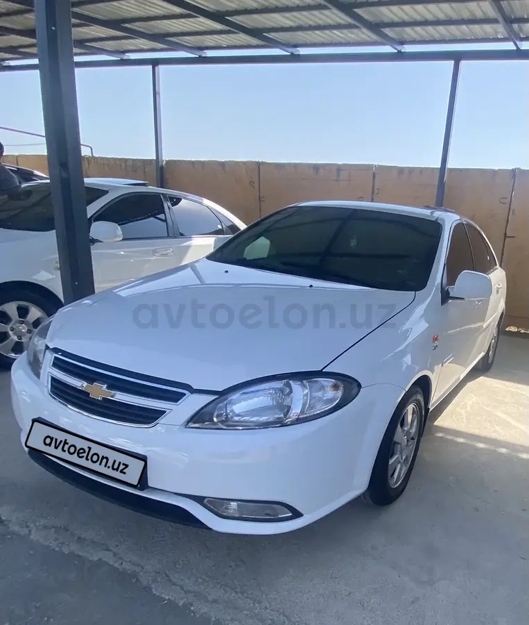 Chevrolet Gentra,  2 позиция
