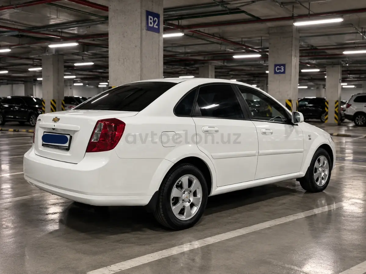 Chevrolet Gentra,  3 позиция