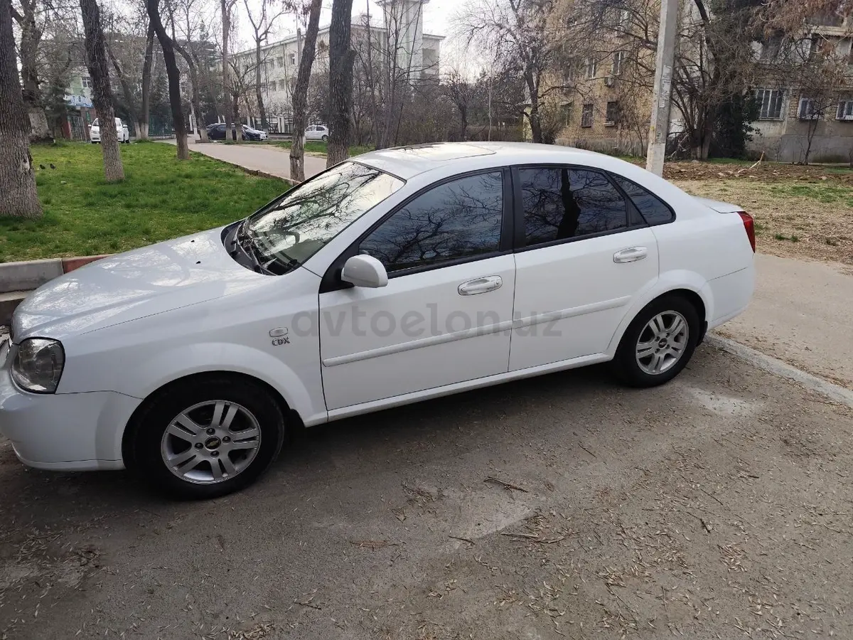 Chevrolet Lacetti,  3 позиция