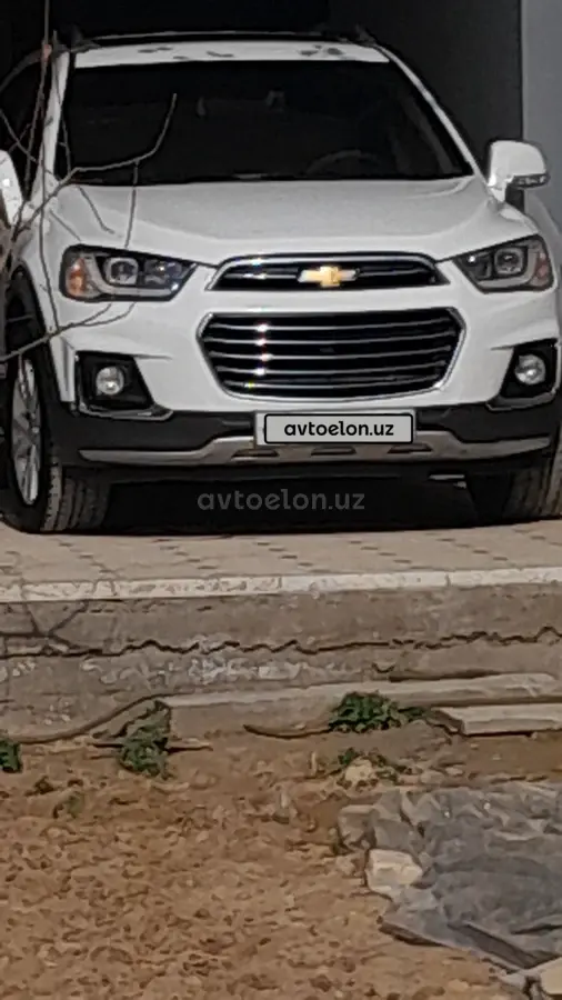 Chevrolet Captiva,  3 позиция