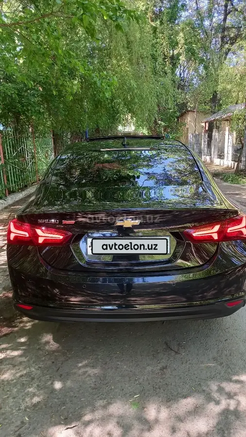 Chevrolet Malibu 2
