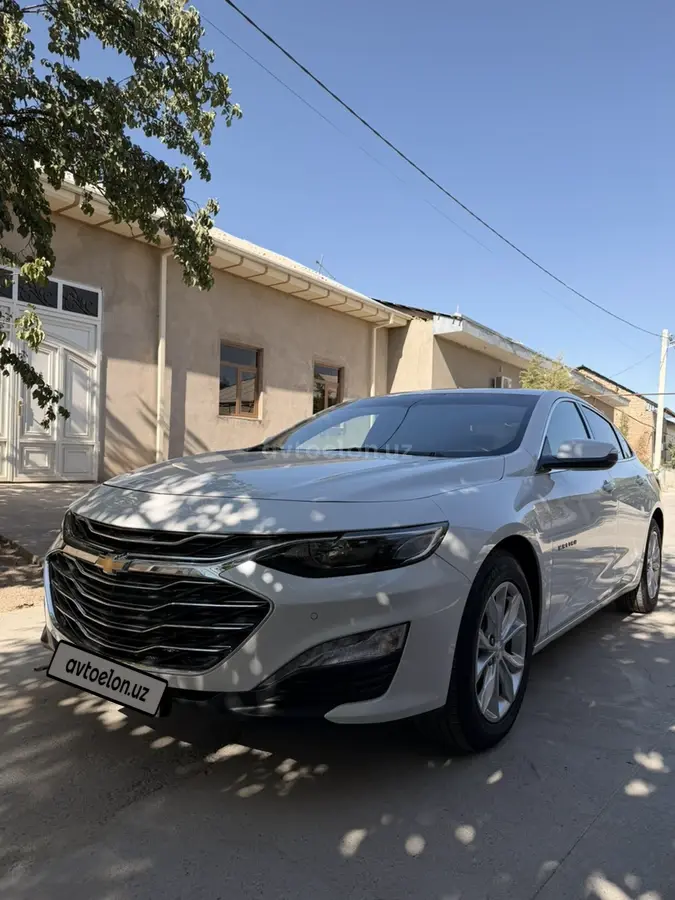 Chevrolet Malibu 2