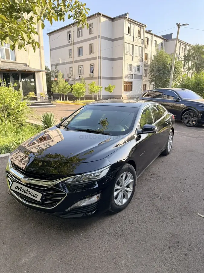 Chevrolet Malibu 2