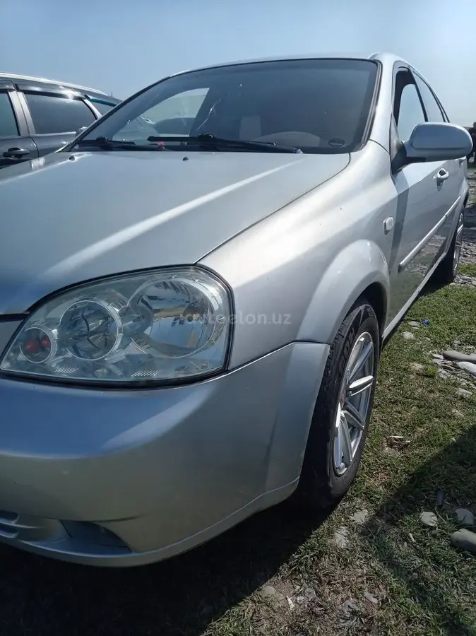 Chevrolet Lacetti,  3 позиция