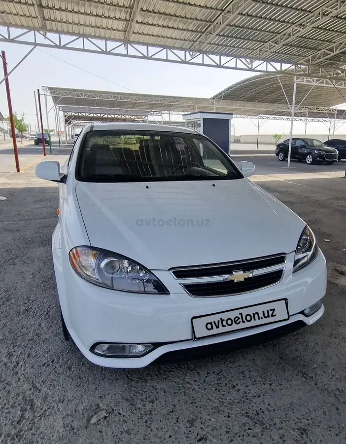 Chevrolet Gentra,  2 позиция