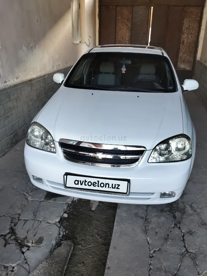 Chevrolet Lacetti,  3 позиция