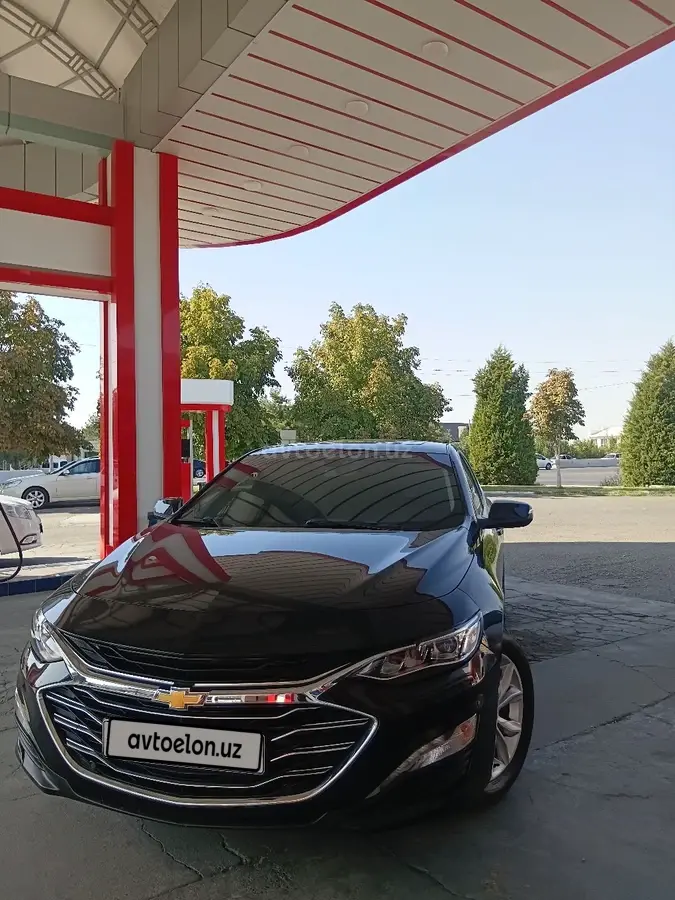 Chevrolet Malibu 2