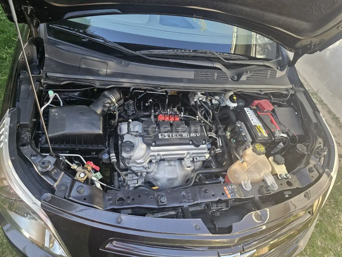 Chevrolet Gentra,  2 позиция