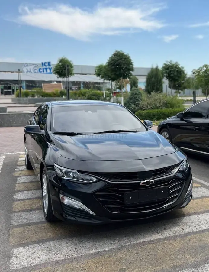 Chevrolet Malibu 2