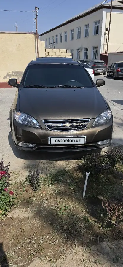 Chevrolet Gentra,  3 позиция