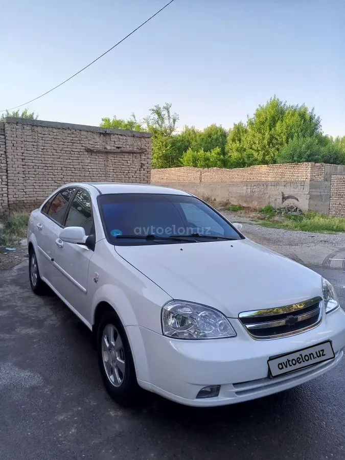 Chevrolet Lacetti,  2 позиция