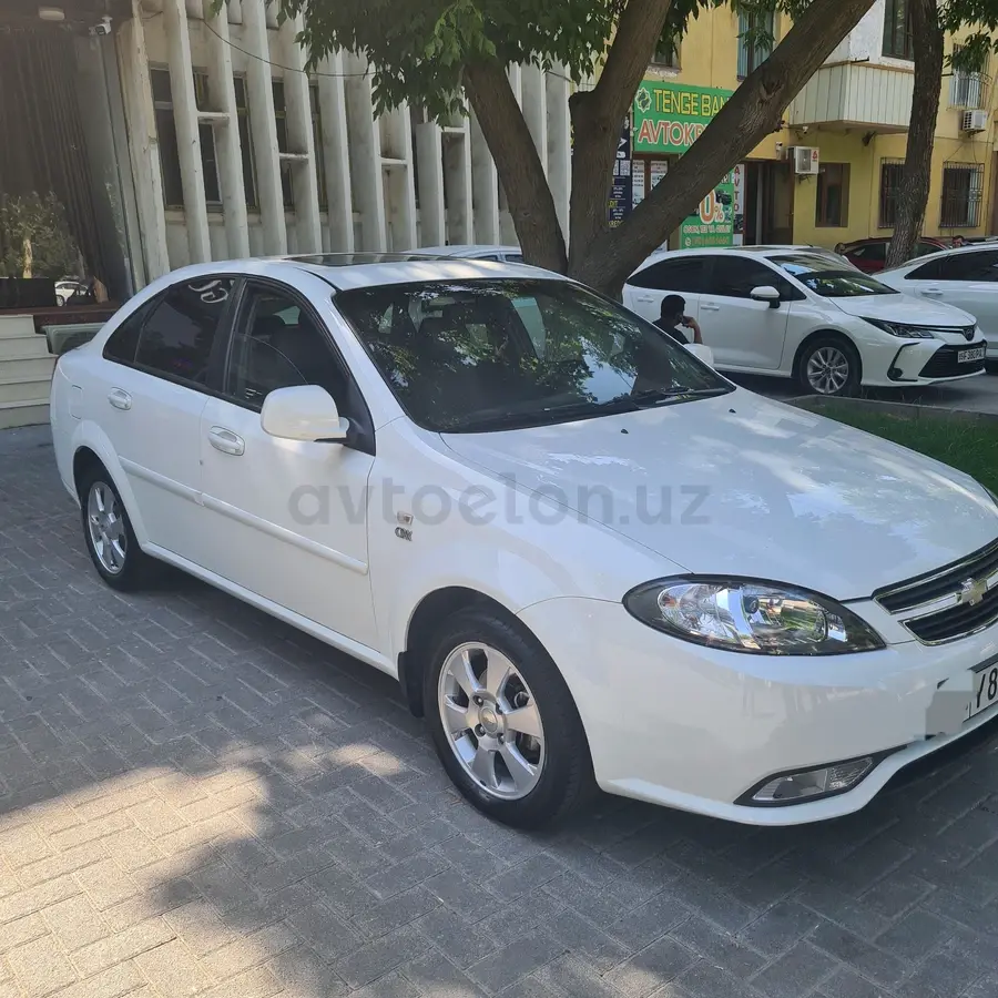Chevrolet Gentra,  3 позиция