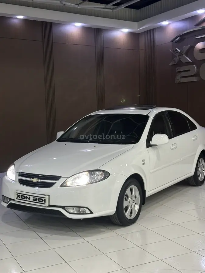 Chevrolet Gentra,  3 позиция
