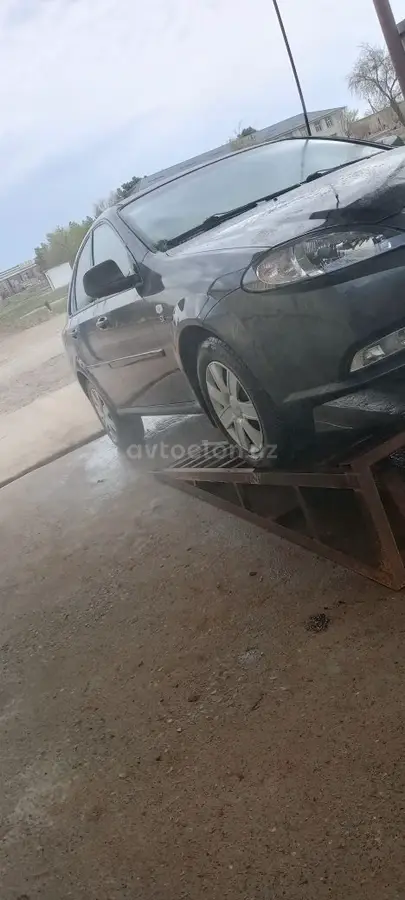 Chevrolet Gentra,  3 позиция