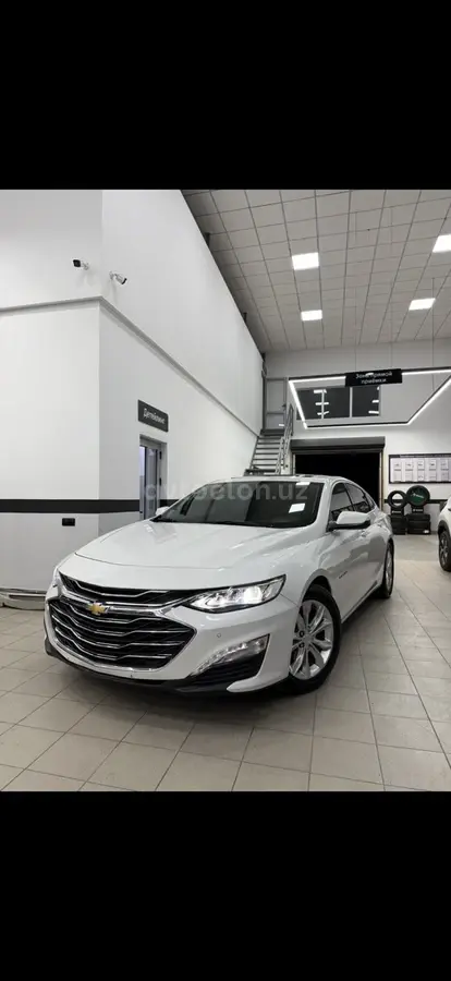 Chevrolet Malibu 2