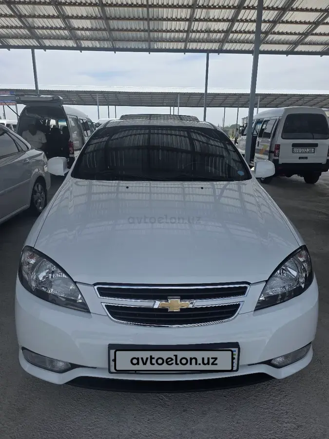 Chevrolet Gentra,  3 позиция