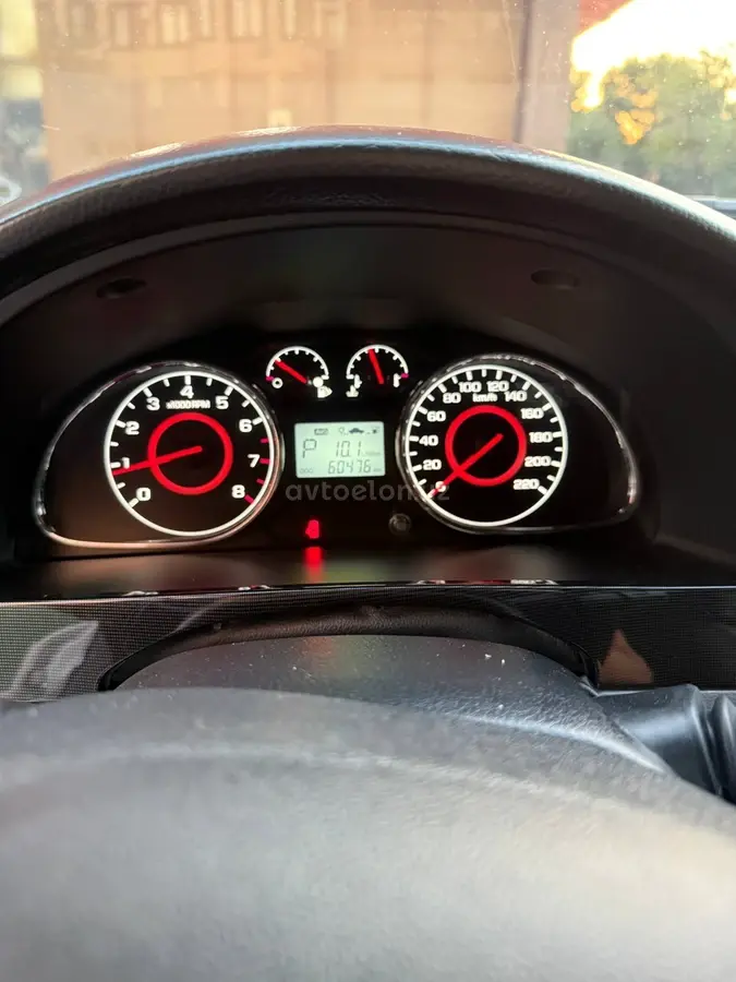 Chevrolet Gentra,  2 позиция