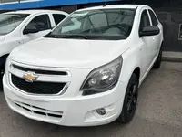 Белый Chevrolet Cobalt, 4 позиция 2026 года, КПП Автомат, в Ташкент за ~14 020 y.e. id7047001
