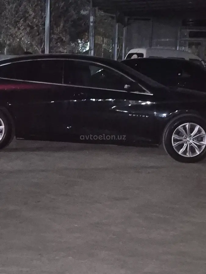 Chevrolet Malibu 2